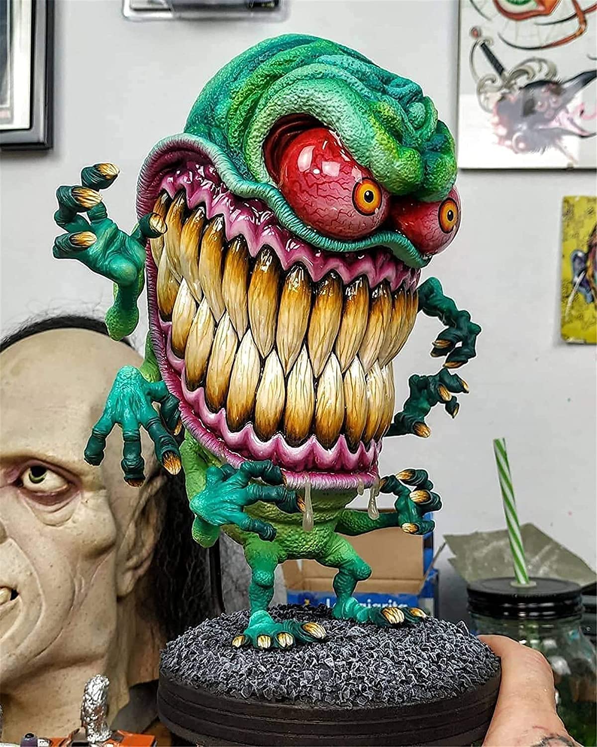 Amazon.co.jp: ArtsyCase 怒っている大きな口のモンスター像 怖い